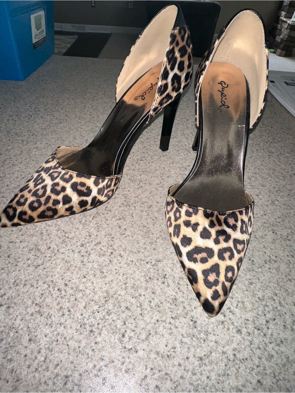 Qupid Leopard Print Pointed-Toe D'Orsay high heel Pumps size 8